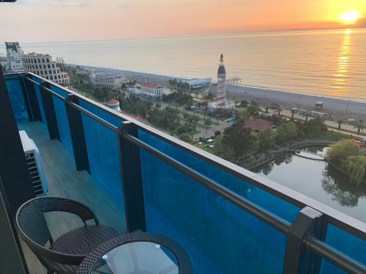 Orbi City Suites Batumi Ngoại thất bức ảnh