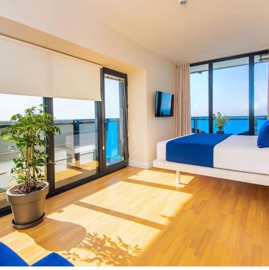 Orbi City Suites Batumi Ngoại thất bức ảnh